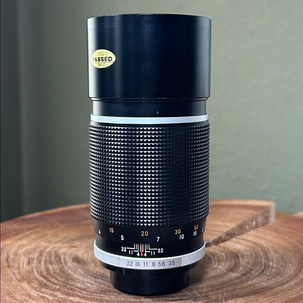 Panagor 200mm f/3.5 Telephoto Lens - M42 Mount